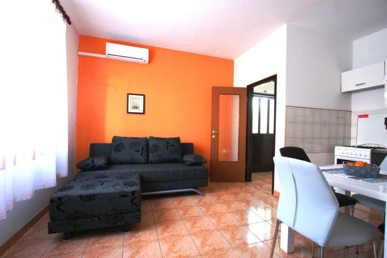 Vesna Apartment Póla Kültér fotó